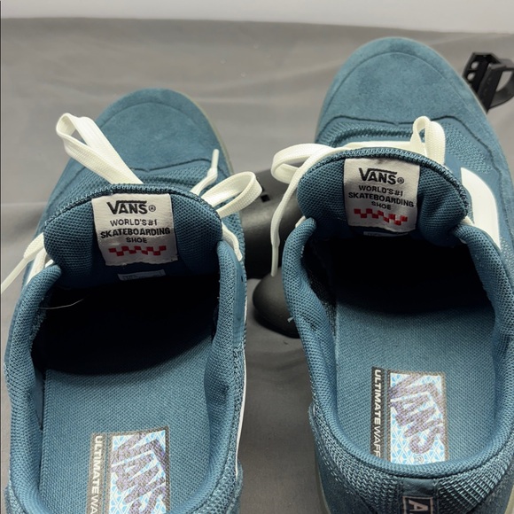 Vans Men's Ultimate Waffle Skateboarding Sneakers.  Size 10 - Picture 4 of 9